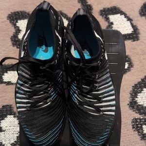 Nike Women's Black and Teal Athletic Shoes
